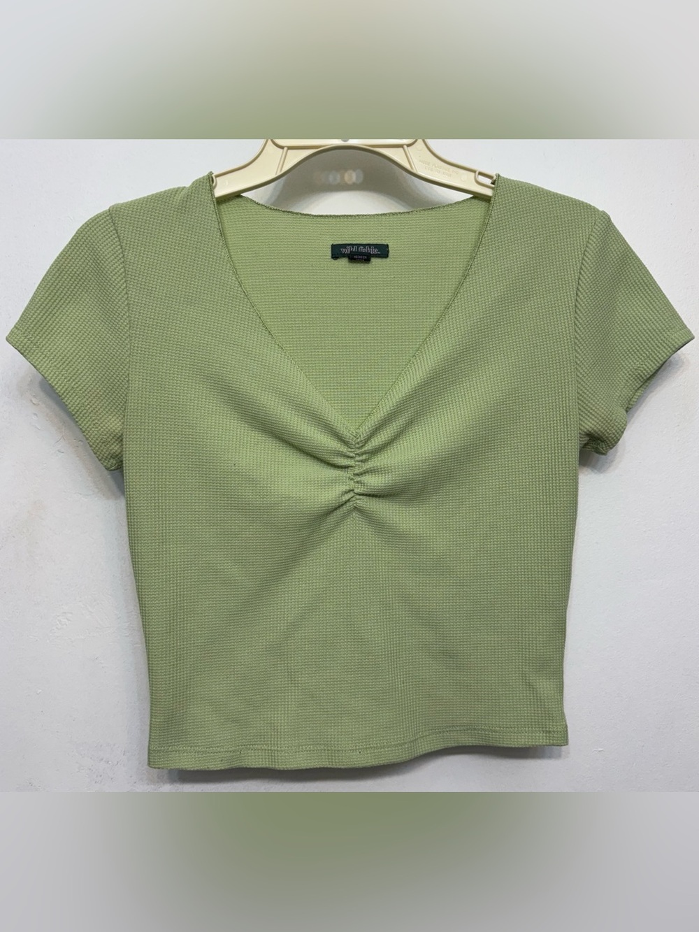 Wild Fable Sage Green Knit V-Neck Ruched Crop Top Womans Size Small NWOT